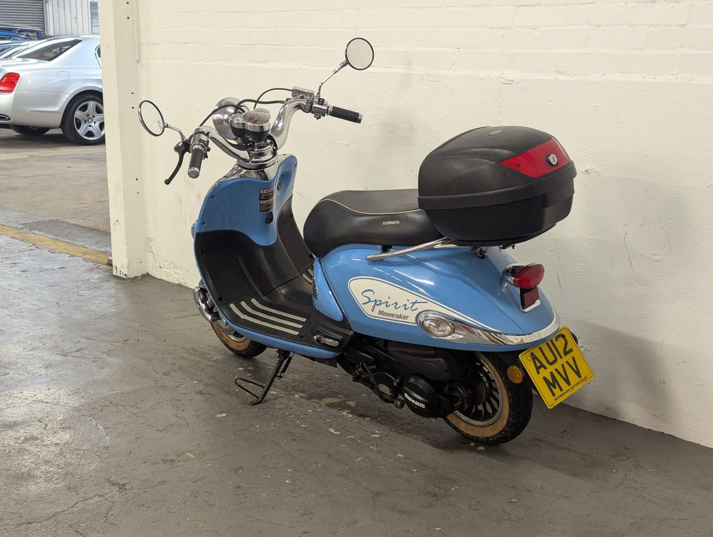 <p>2012 SINNIS ZNEN ZN 125 T-ES SPIRIT</p>