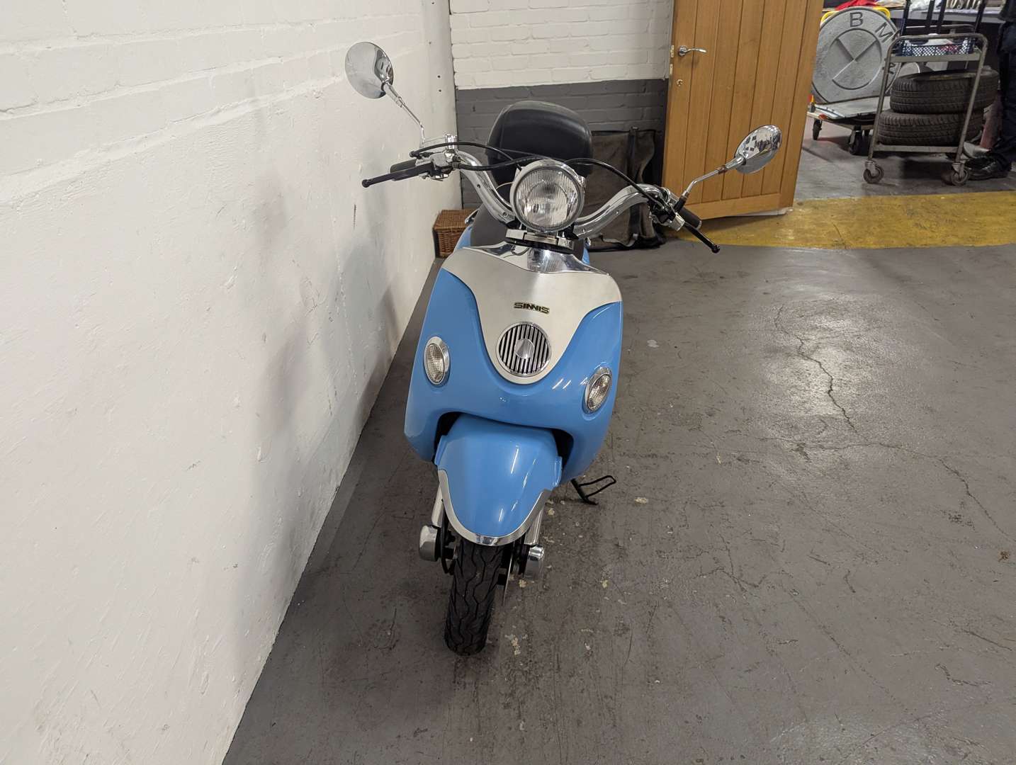 <p>2012 SINNIS ZNEN ZN 125 T-ES SPIRIT</p>