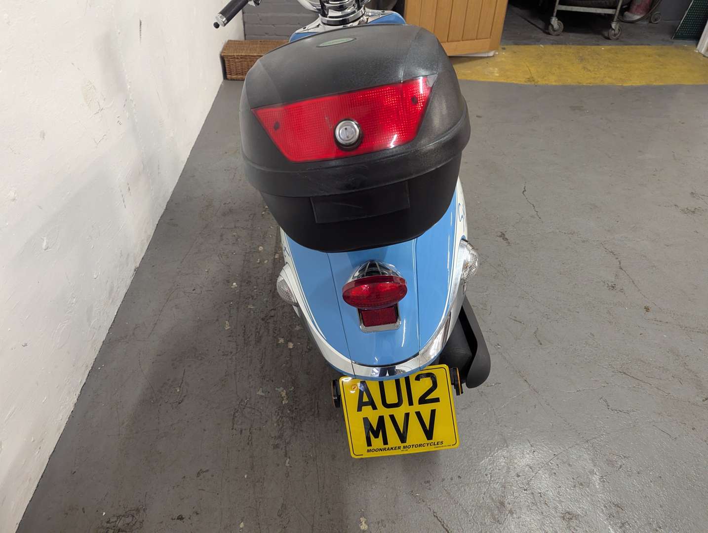 <p>2012 SINNIS ZNEN ZN 125 T-ES SPIRIT</p>