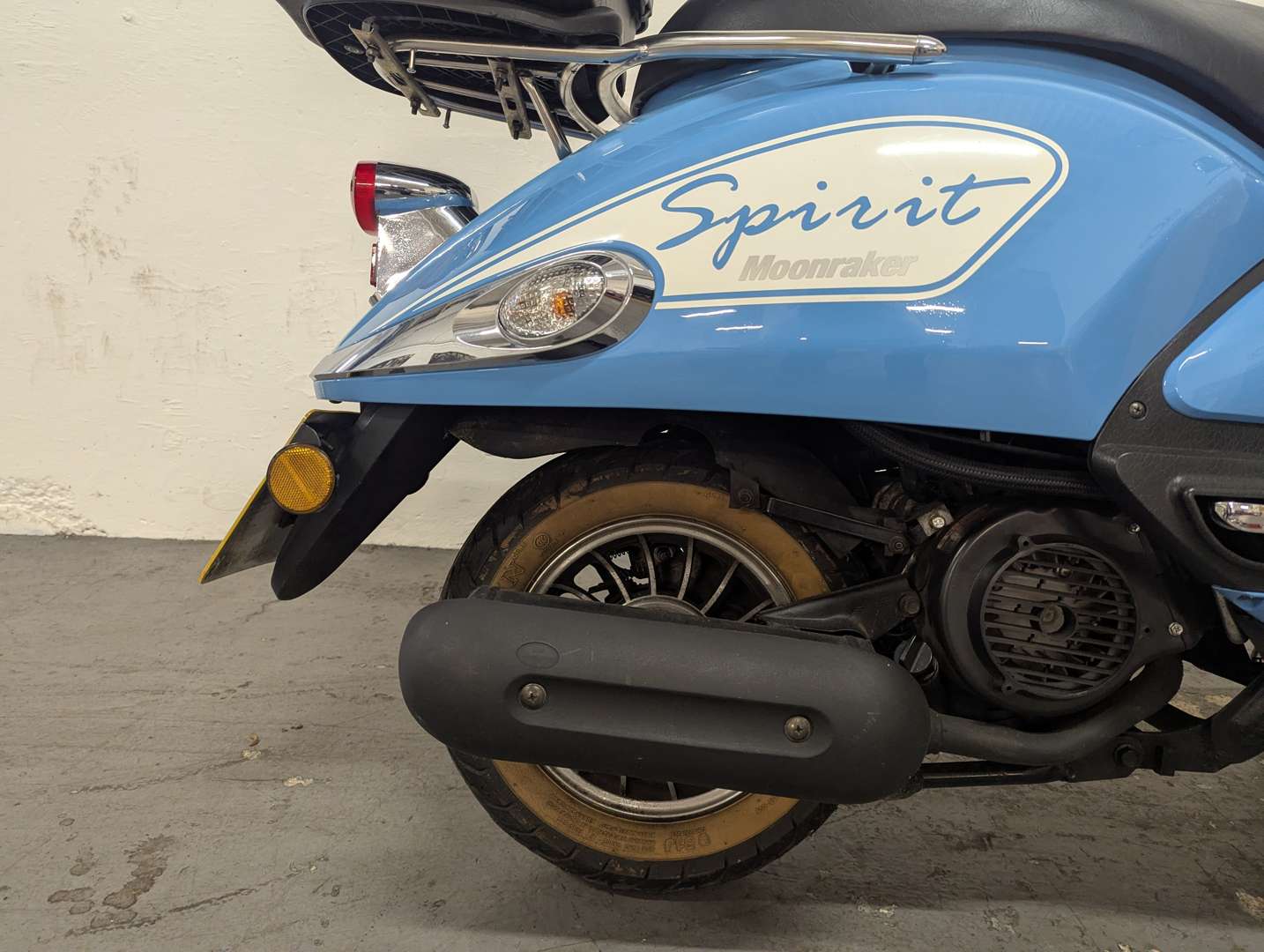 <p>2012 SINNIS ZNEN ZN 125 T-ES SPIRIT</p>