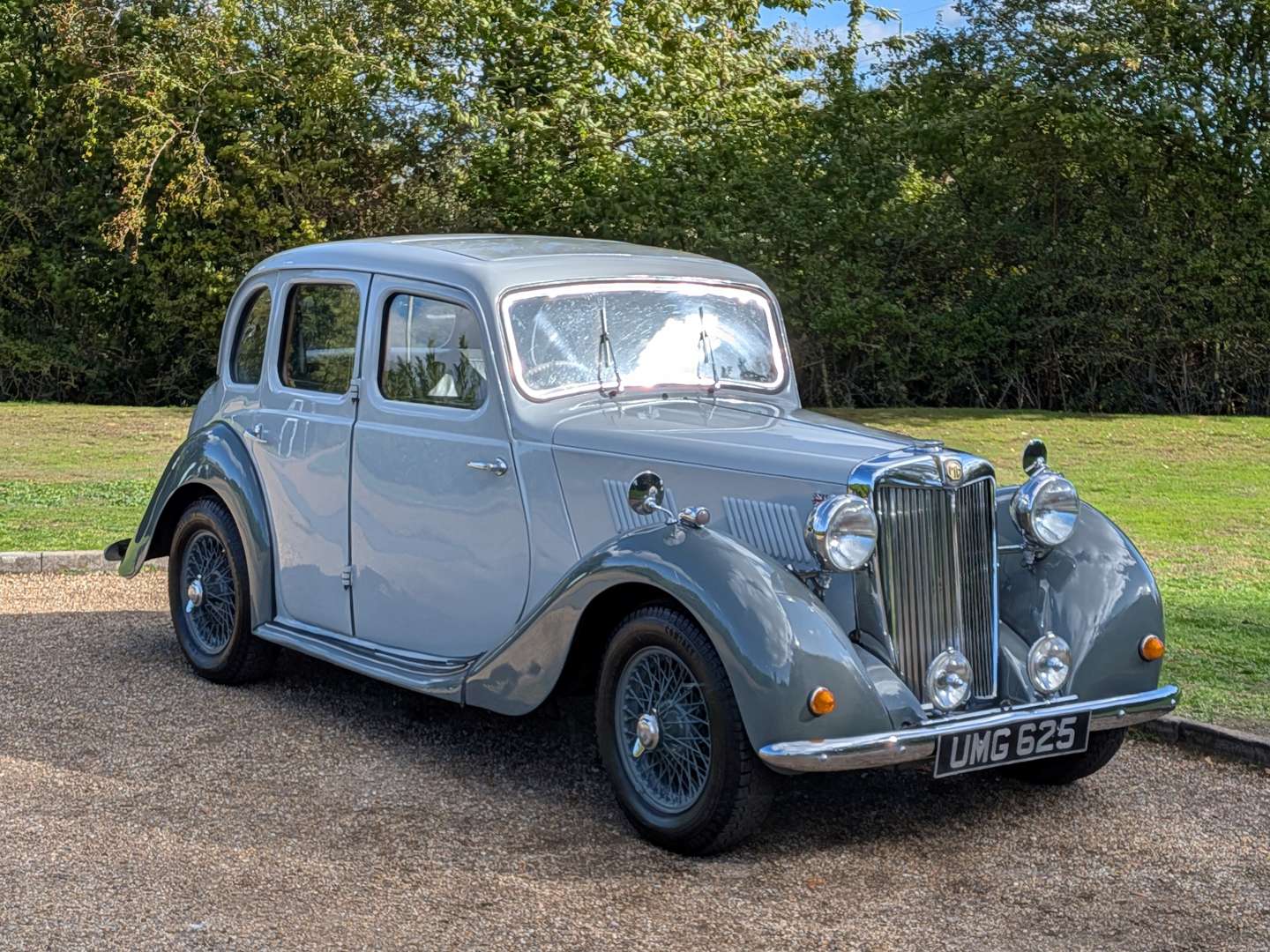 <p>1952 MG YB</p>