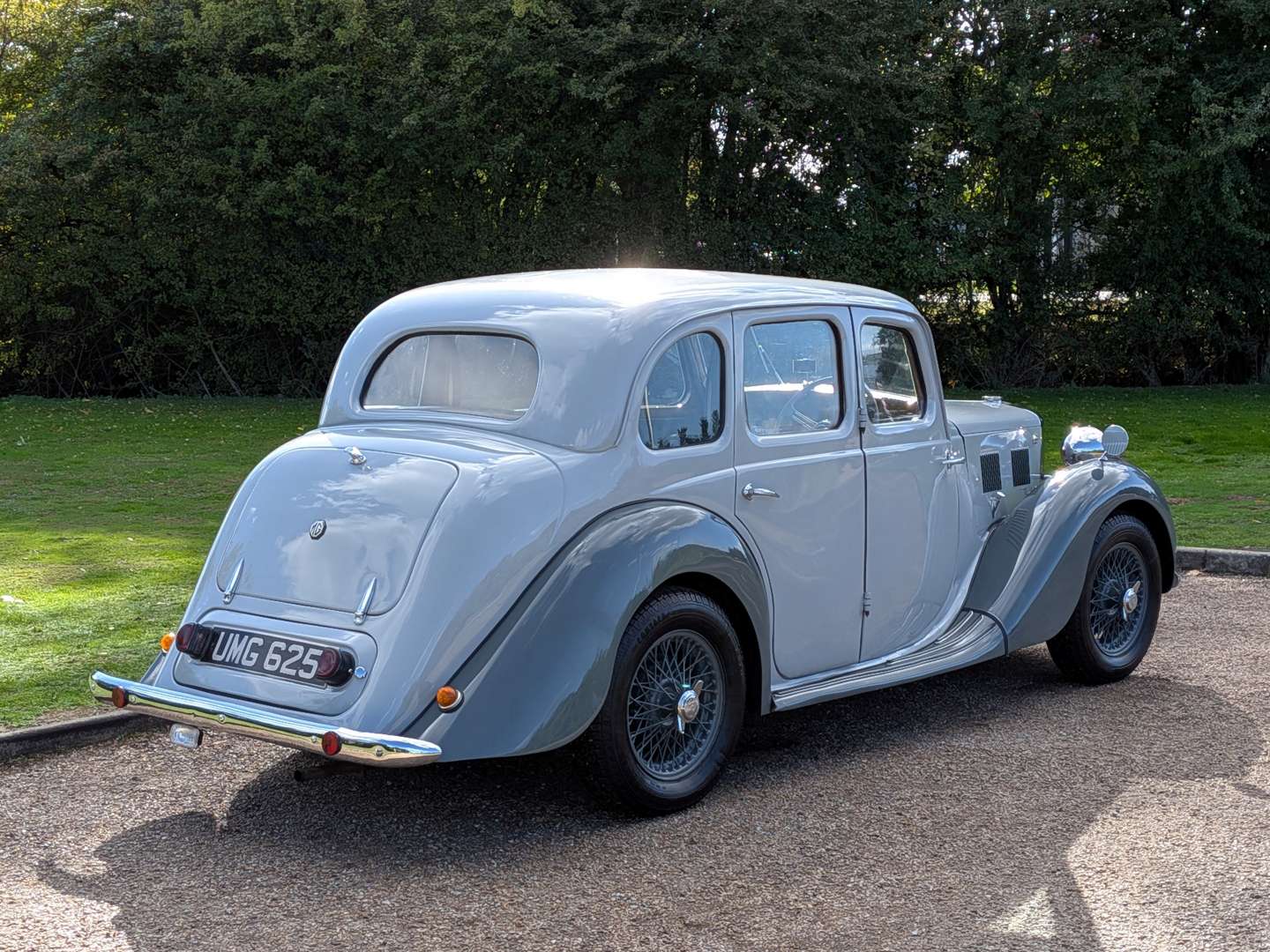 <p>1952 MG YB</p>