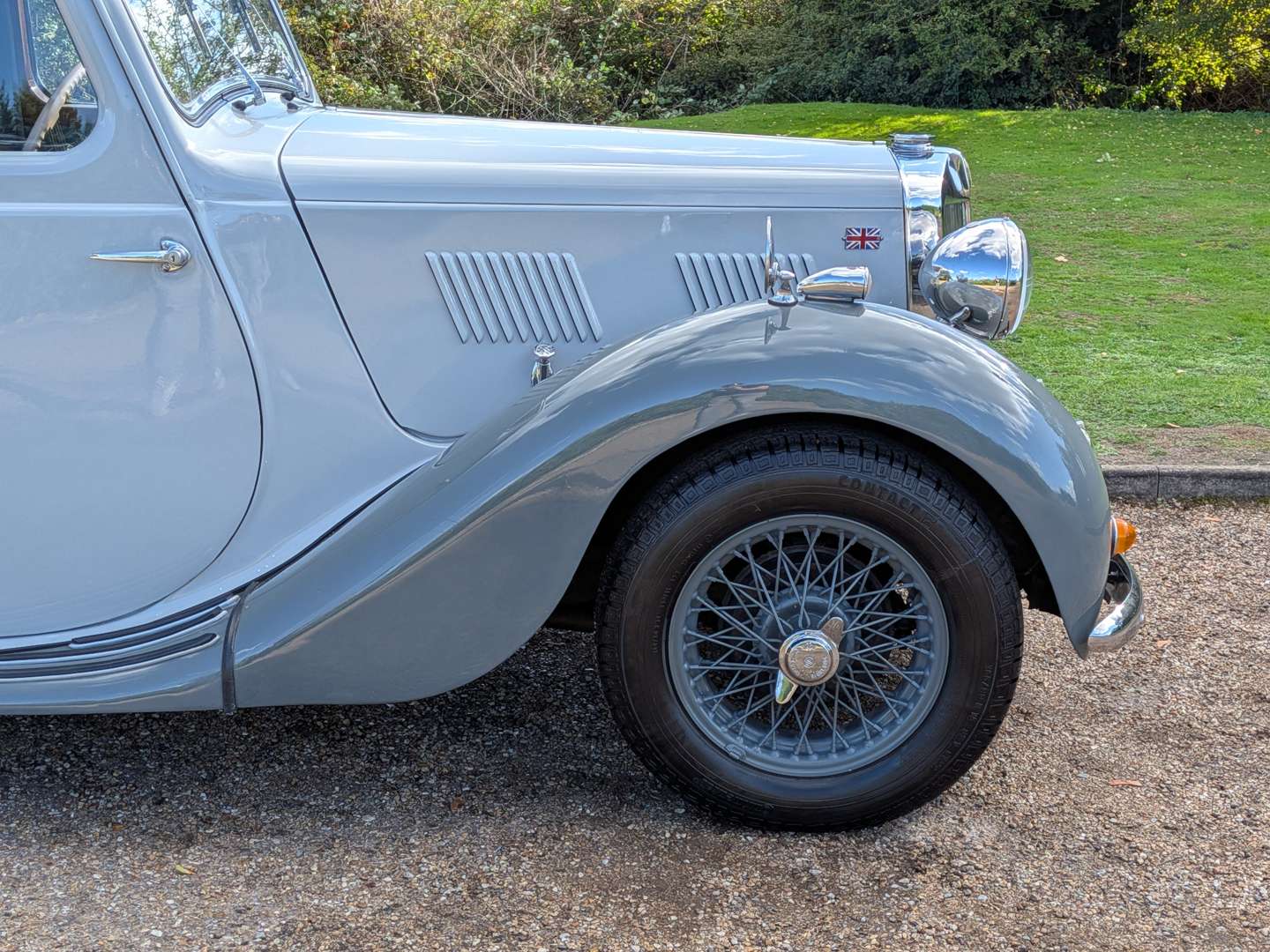 <p>1952 MG YB</p>