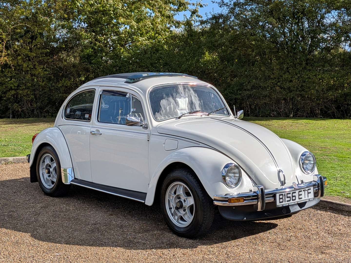 <p>1984 VW BEETLE</p>