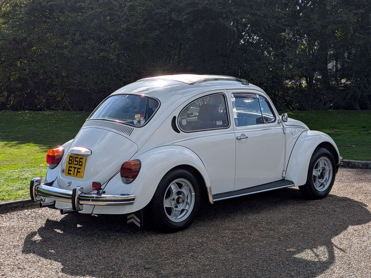 <p>1984 VW BEETLE</p>
