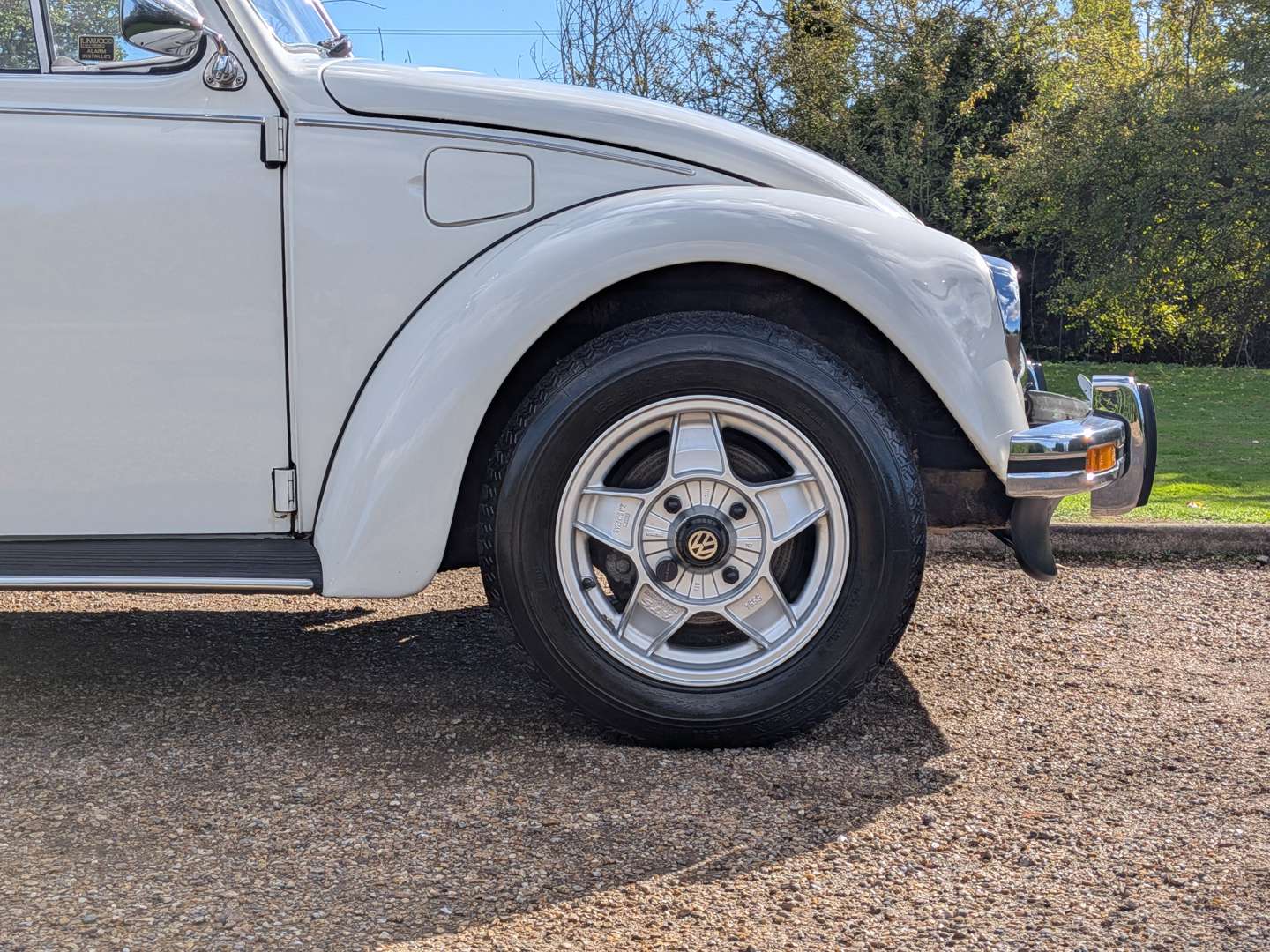 <p>1984 VW BEETLE</p>