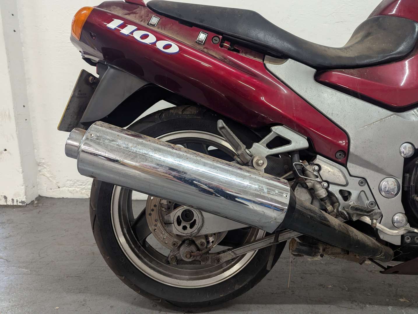 <p>1994 KAWASAKI ZZR1100</p>
