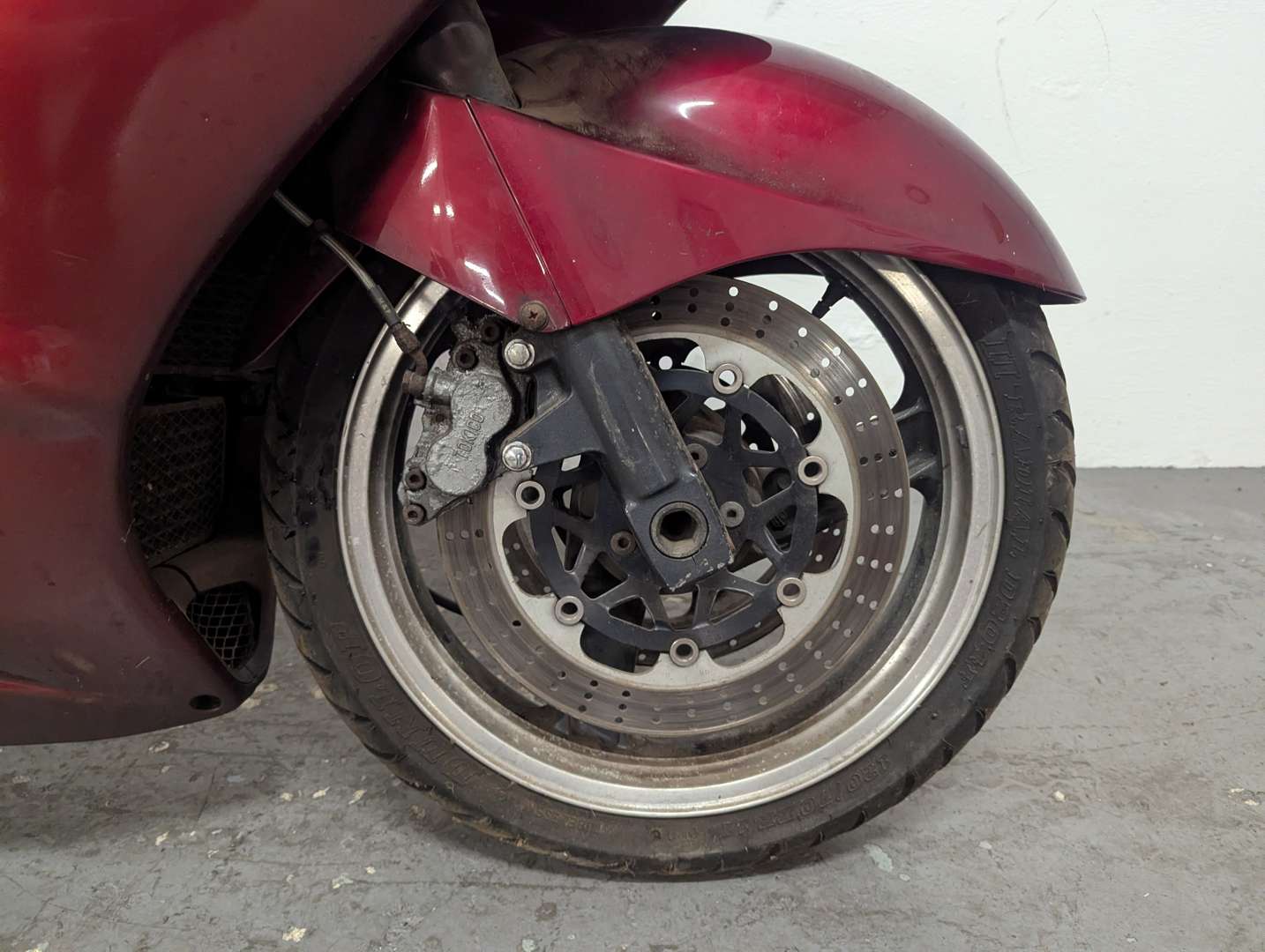 <p>1994 KAWASAKI ZZR1100</p>