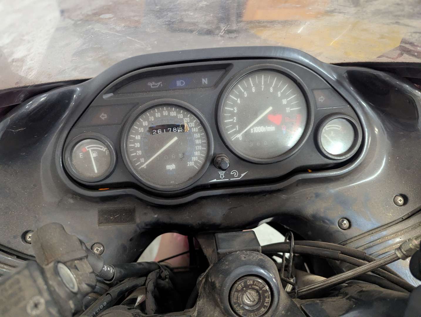 <p>1994 KAWASAKI ZZR1100</p>