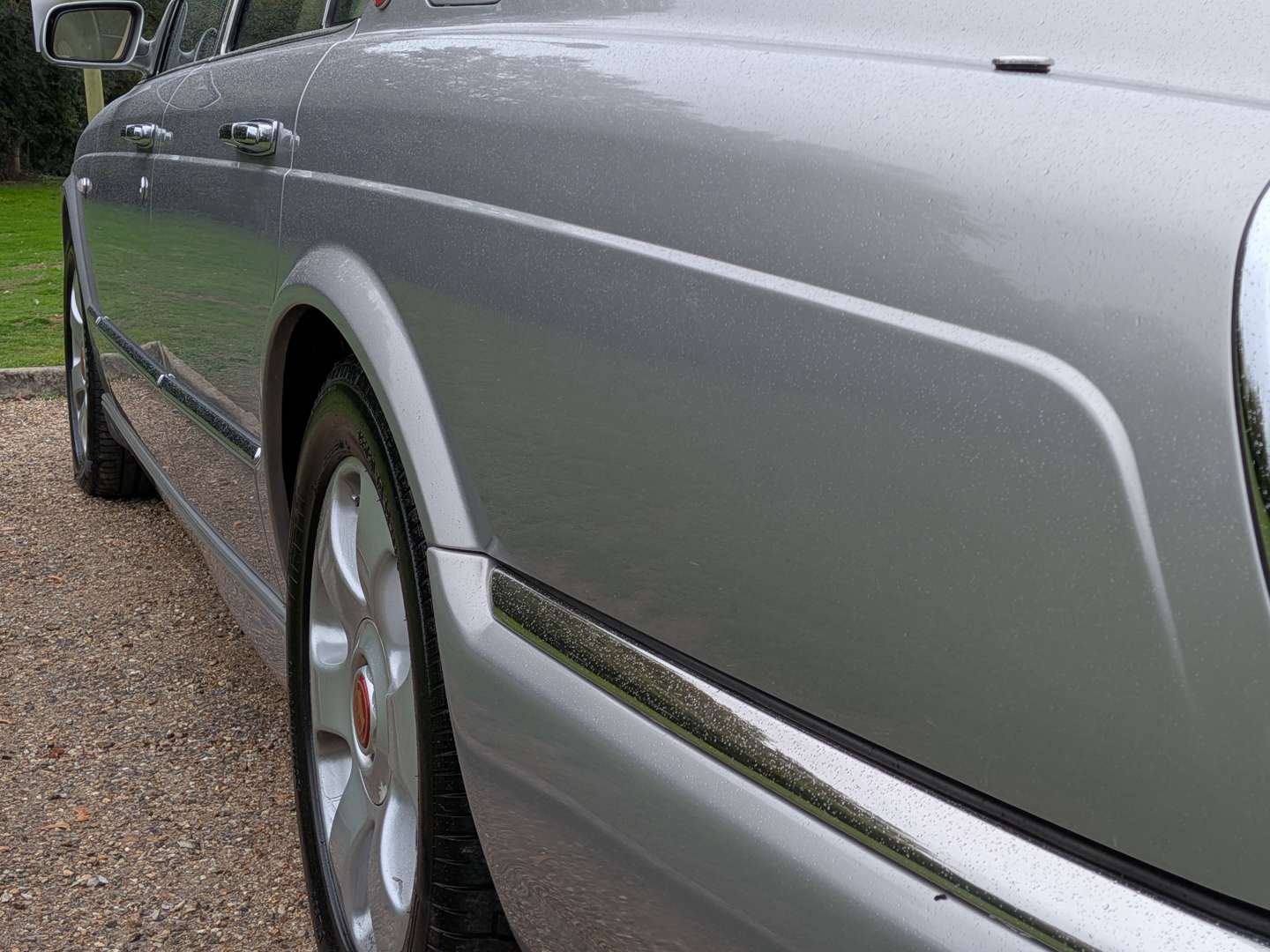 <p>2000 BENTLEY ARNAGE RED LABEL</p>