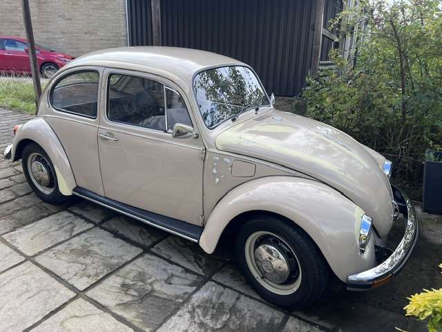 <p>1988 VW BEETLE 1300</p>