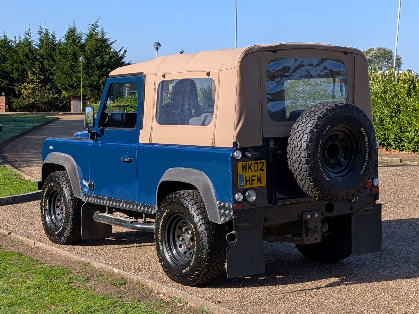 <p>2002 LAND ROVER DEFENDER 90 TD5</p>