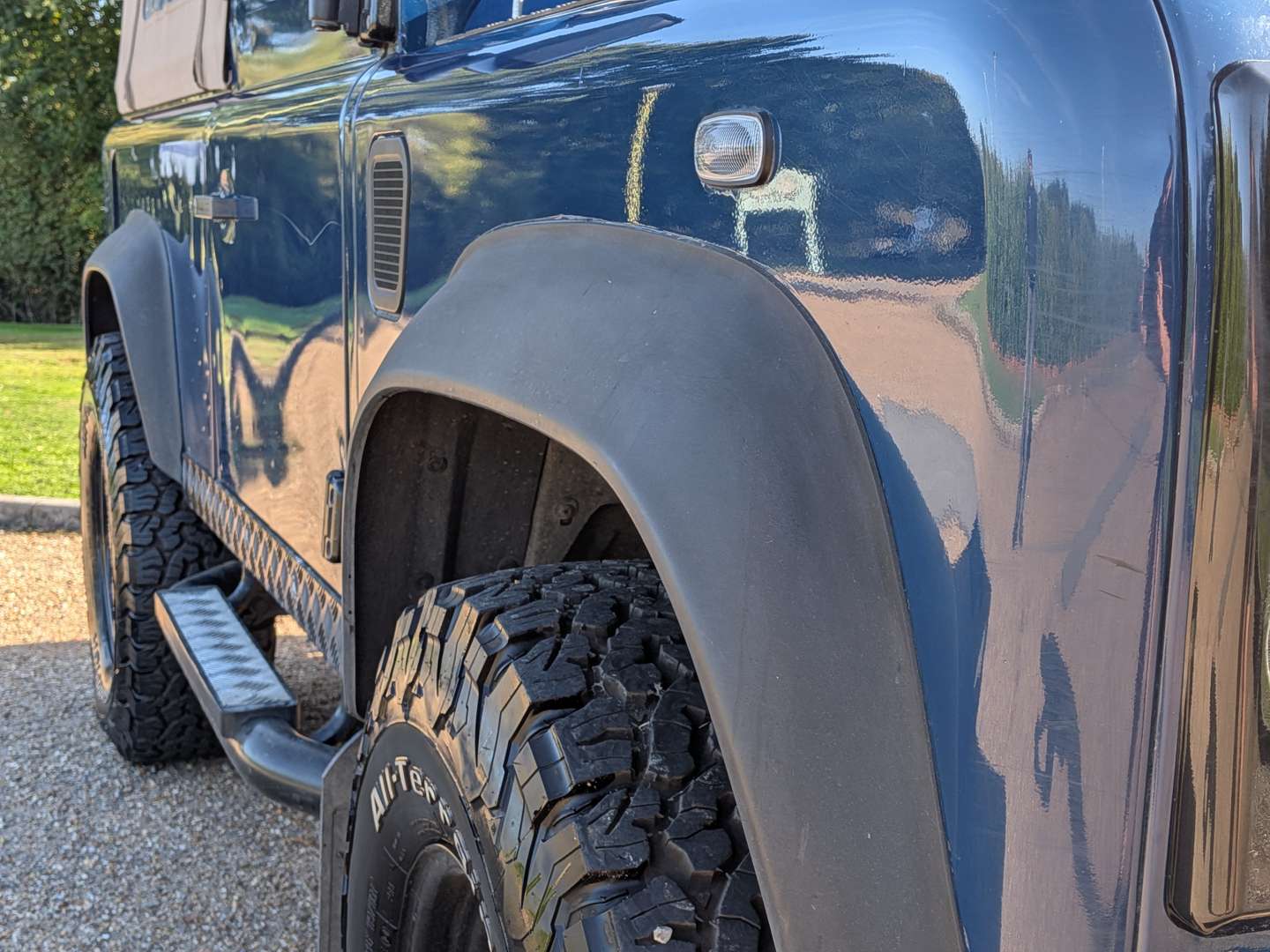 <p>2002 LAND ROVER DEFENDER 90 TD5</p>