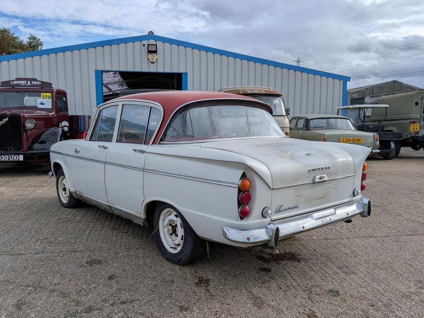 <p>1964 SINGER VOGUE AUTO</p>