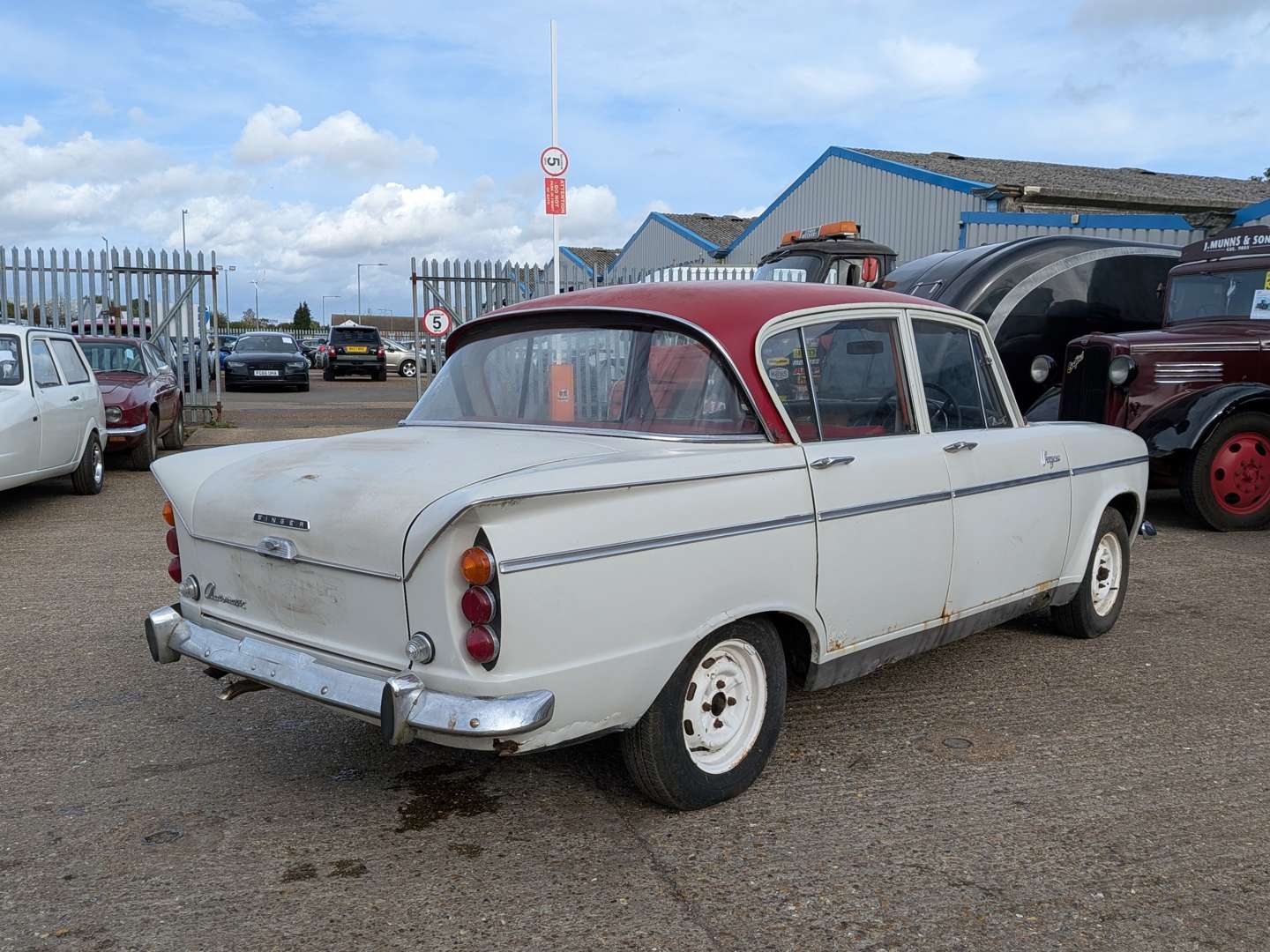 <p>1964 SINGER VOGUE AUTO</p>