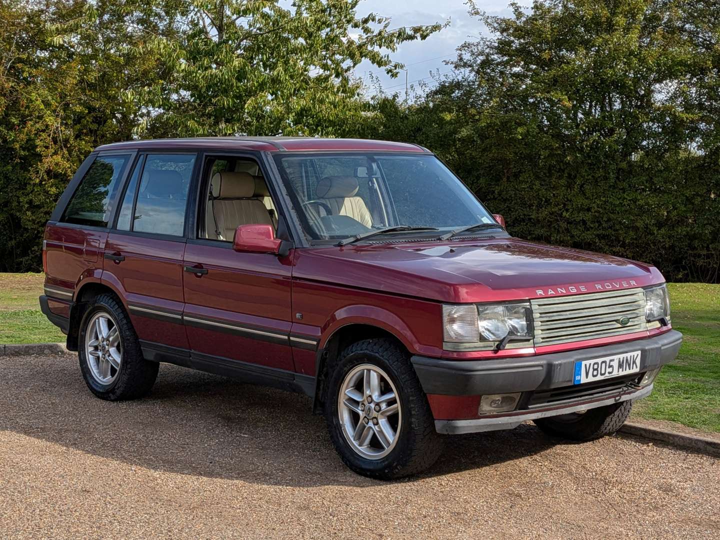 <p>1999 RANGE ROVER P38 HSE AUTO</p>