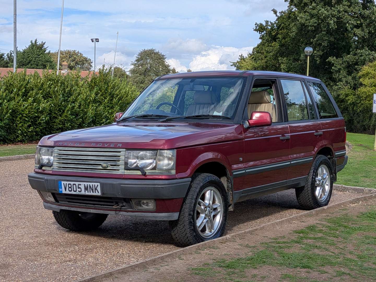 <p>1999 RANGE ROVER P38 HSE AUTO</p>