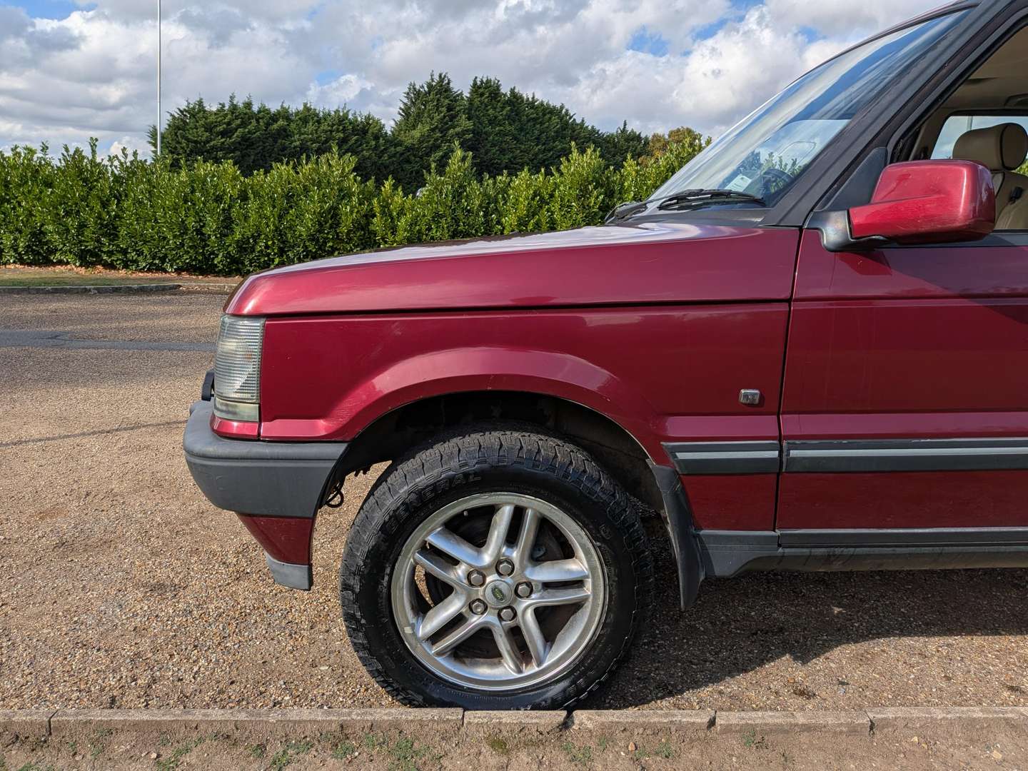 <p>1999 RANGE ROVER P38 HSE AUTO</p>
