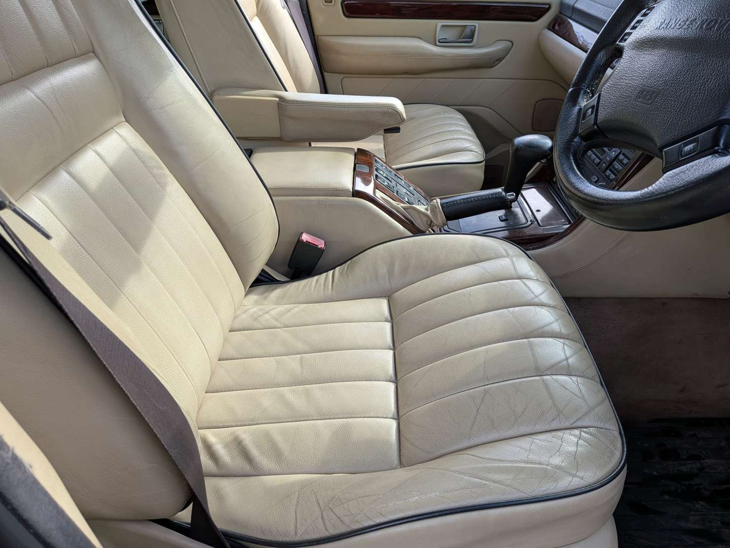 <p>1999 RANGE ROVER P38 HSE AUTO</p>