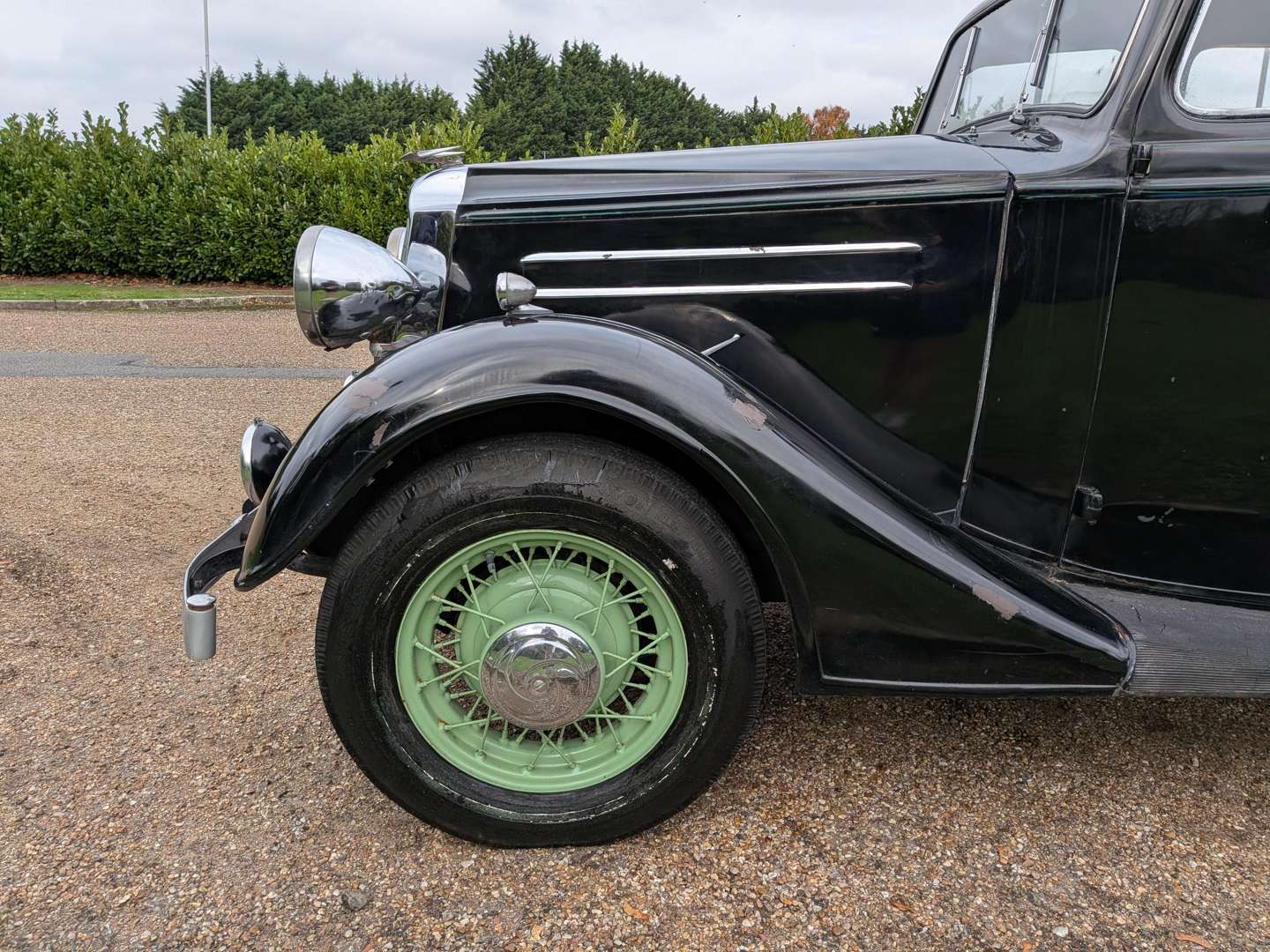 <p>1935 VAUXHALL 14/6 SALOON</p>