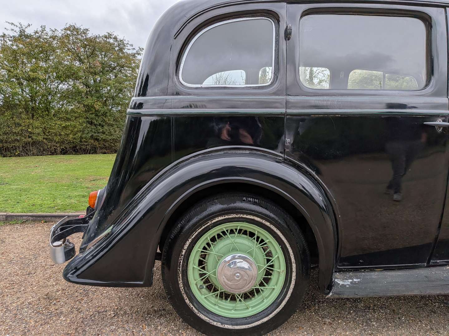 <p>1935 VAUXHALL 14/6 SALOON</p>