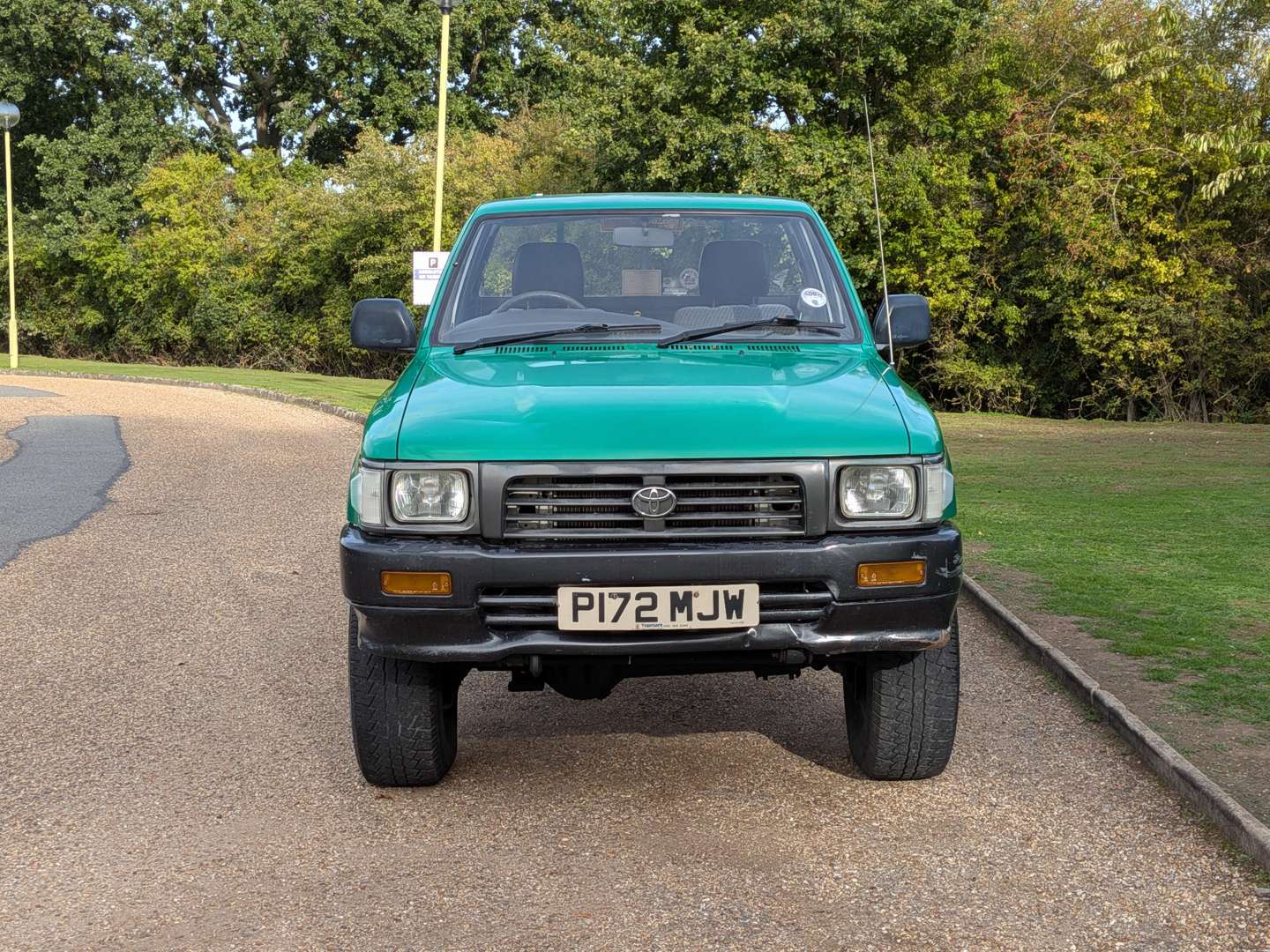 <p>1997 TOYOTA HI-LUX 4X4 PICK-UP SINGLE CAB</p>