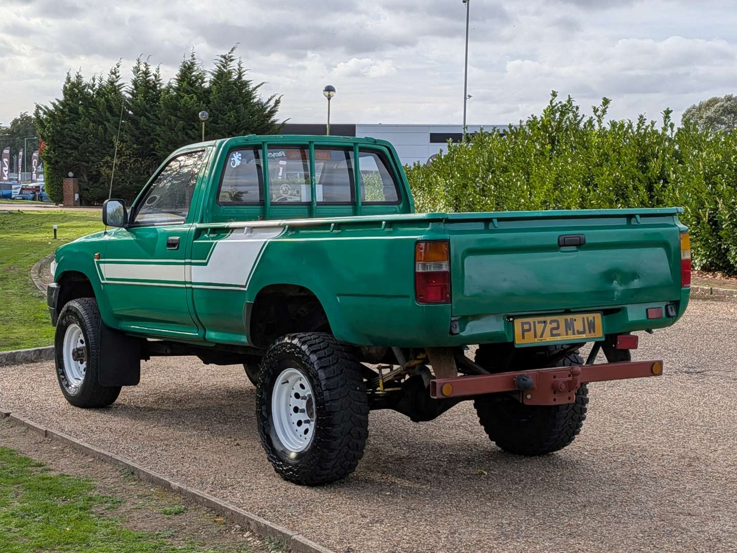 <p>1997 TOYOTA HI-LUX 4X4 PICK-UP SINGLE CAB</p>