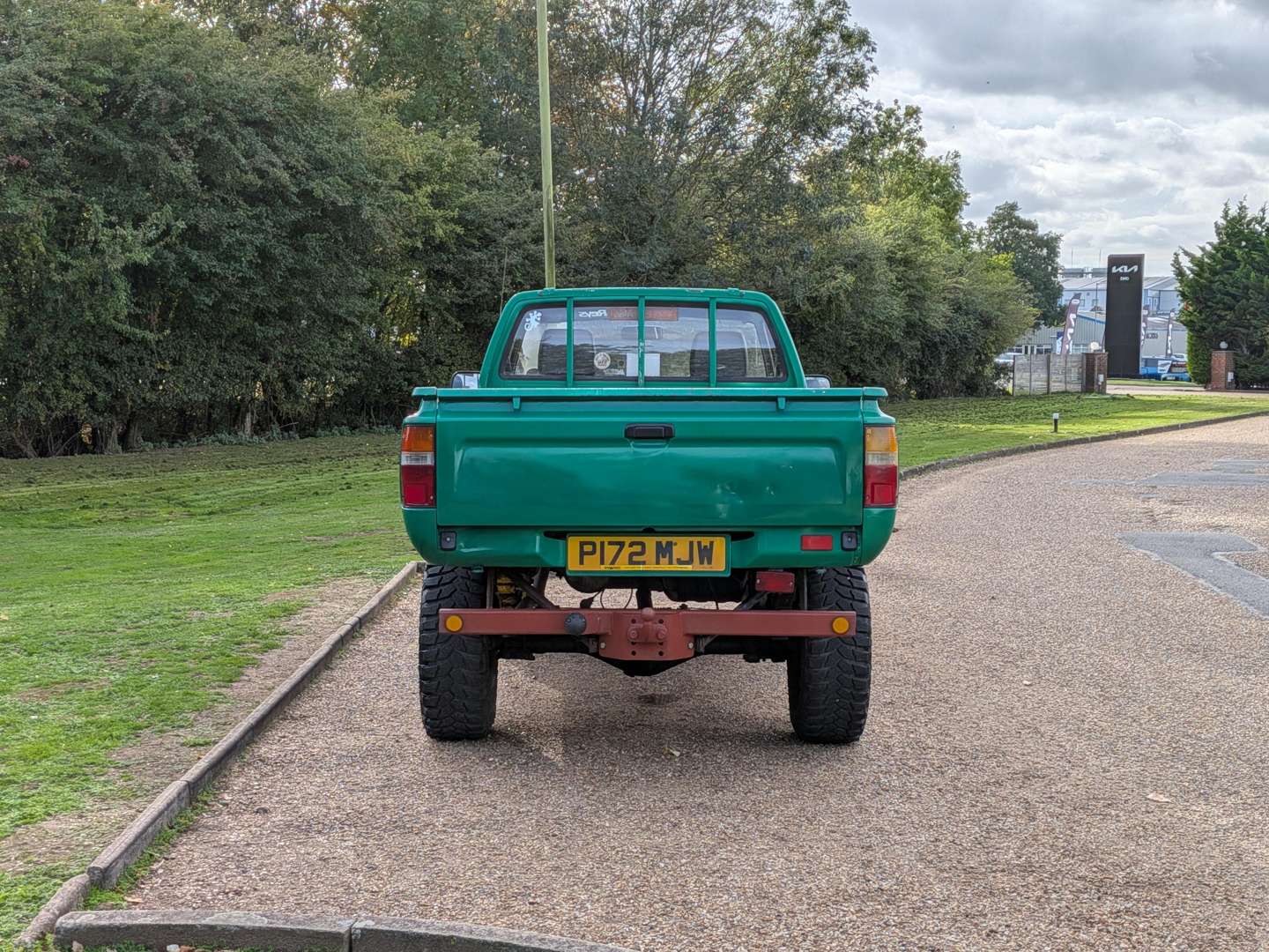 <p>1997 TOYOTA HI-LUX 4X4 PICK-UP SINGLE CAB</p>