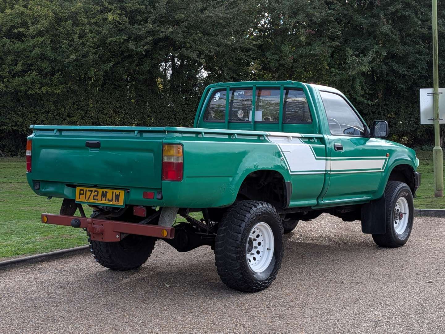 <p>1997 TOYOTA HI-LUX 4X4 PICK-UP SINGLE CAB</p>