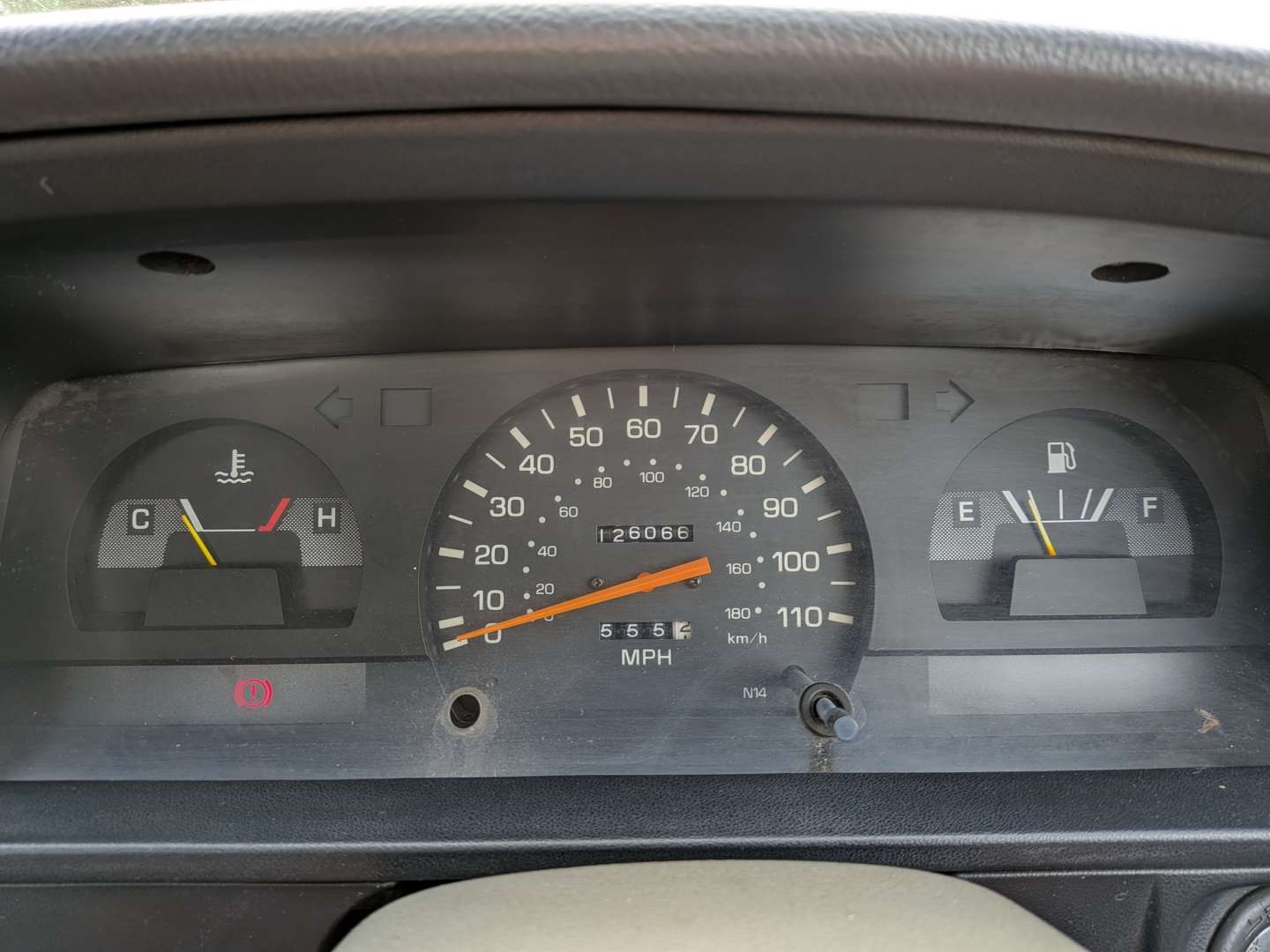 <p>1997 TOYOTA HI-LUX 4X4 PICK-UP SINGLE CAB</p>