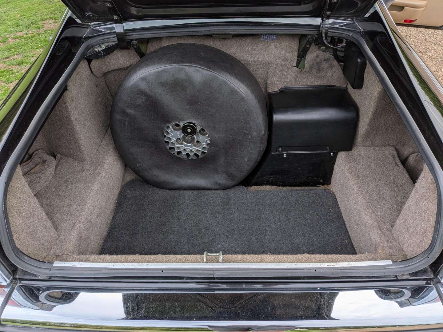 <p>1989 JAGUAR XJS 3.6</p>