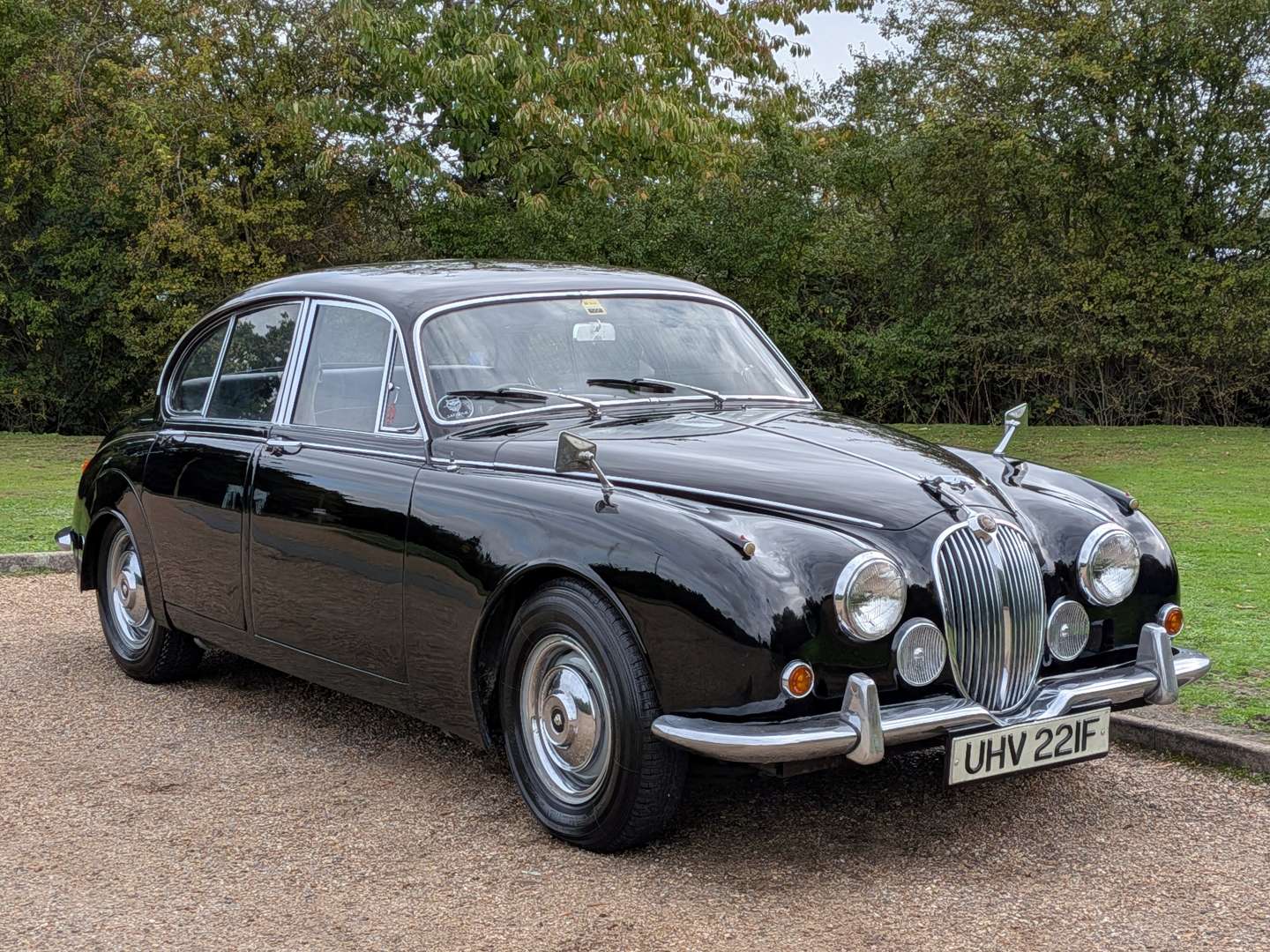 <p>1968 JAGUAR 240</p>