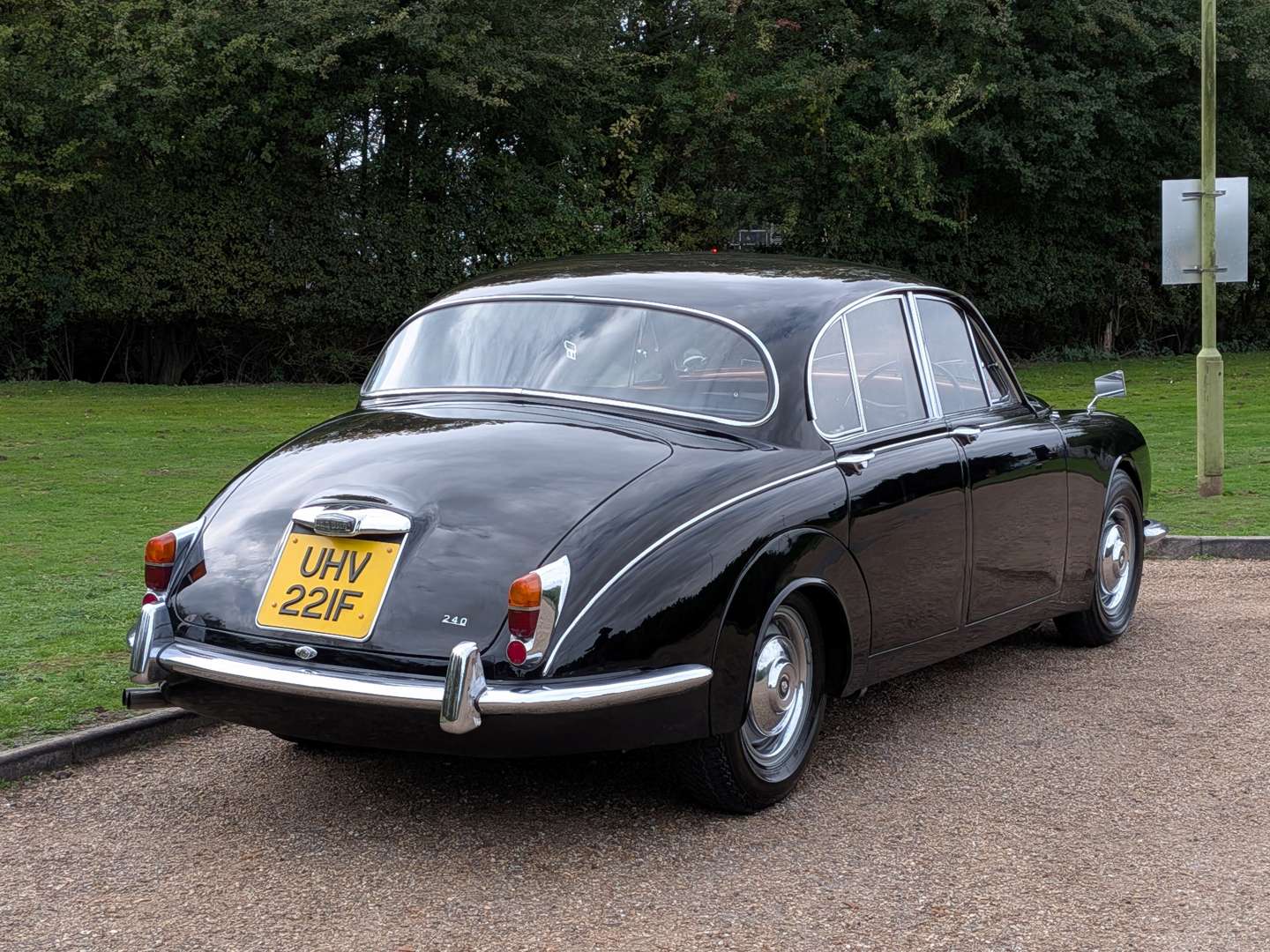<p>1968 JAGUAR 240</p>
