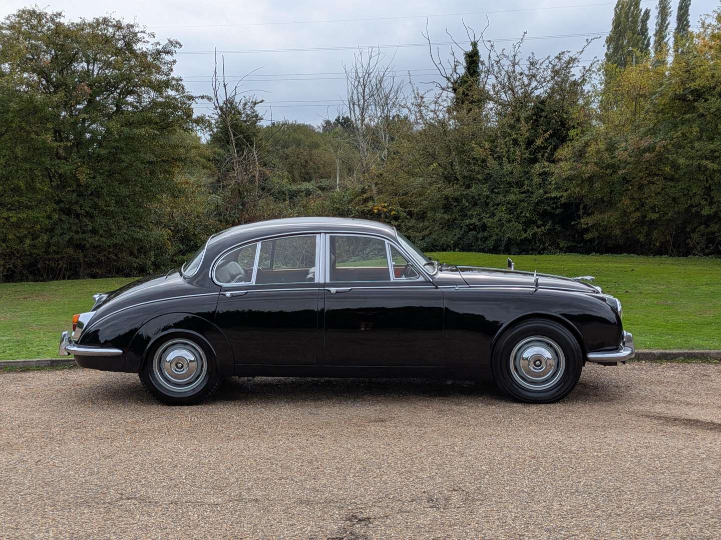 <p>1968 JAGUAR 240</p>