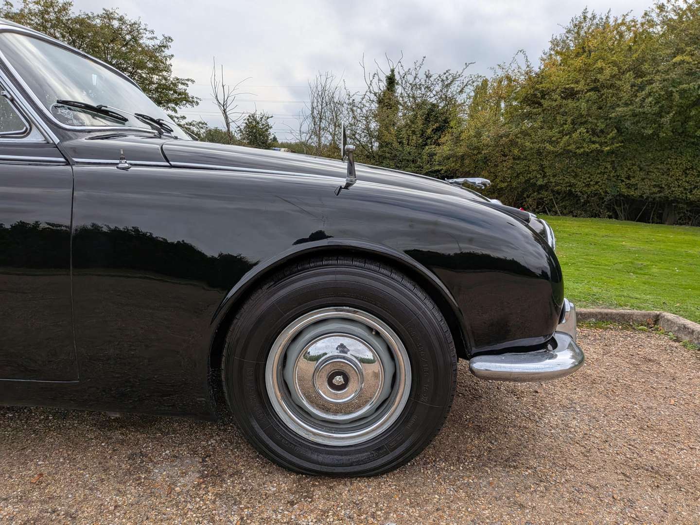 <p>1968 JAGUAR 240</p>