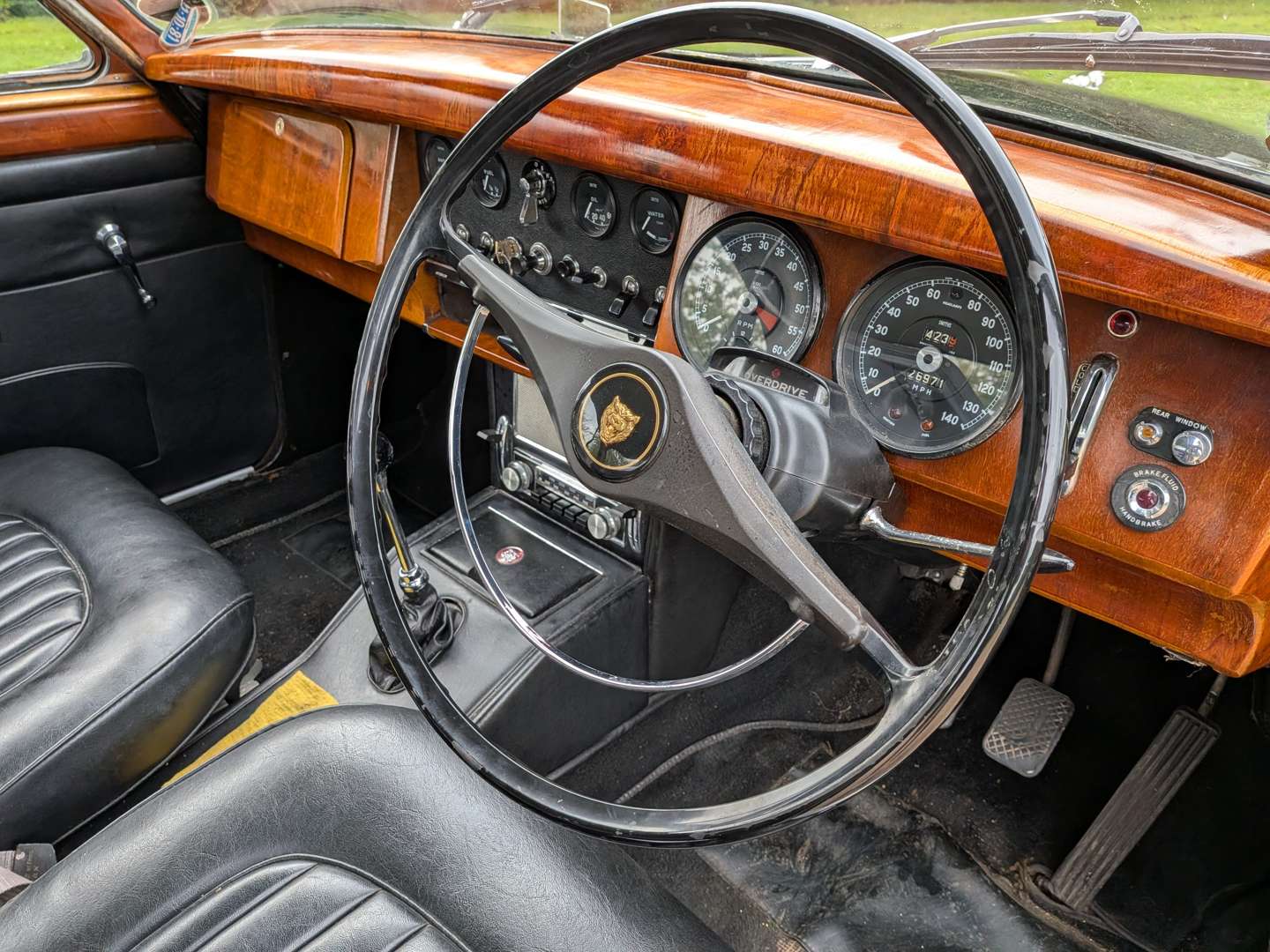 <p>1968 JAGUAR 240</p>