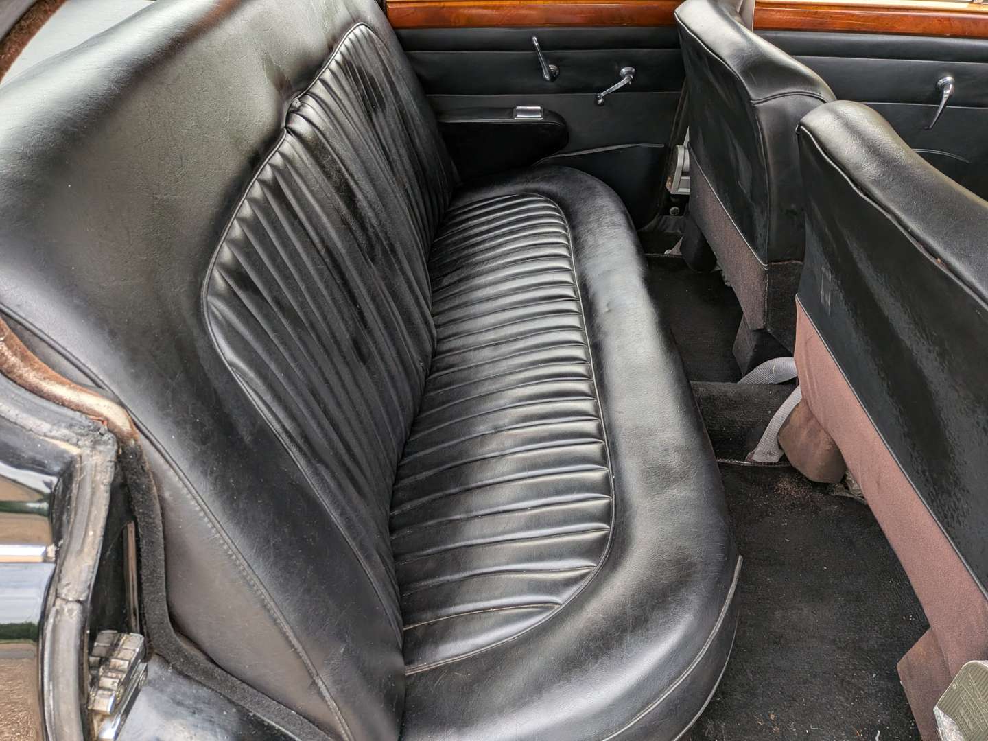 <p>1968 JAGUAR 240</p>