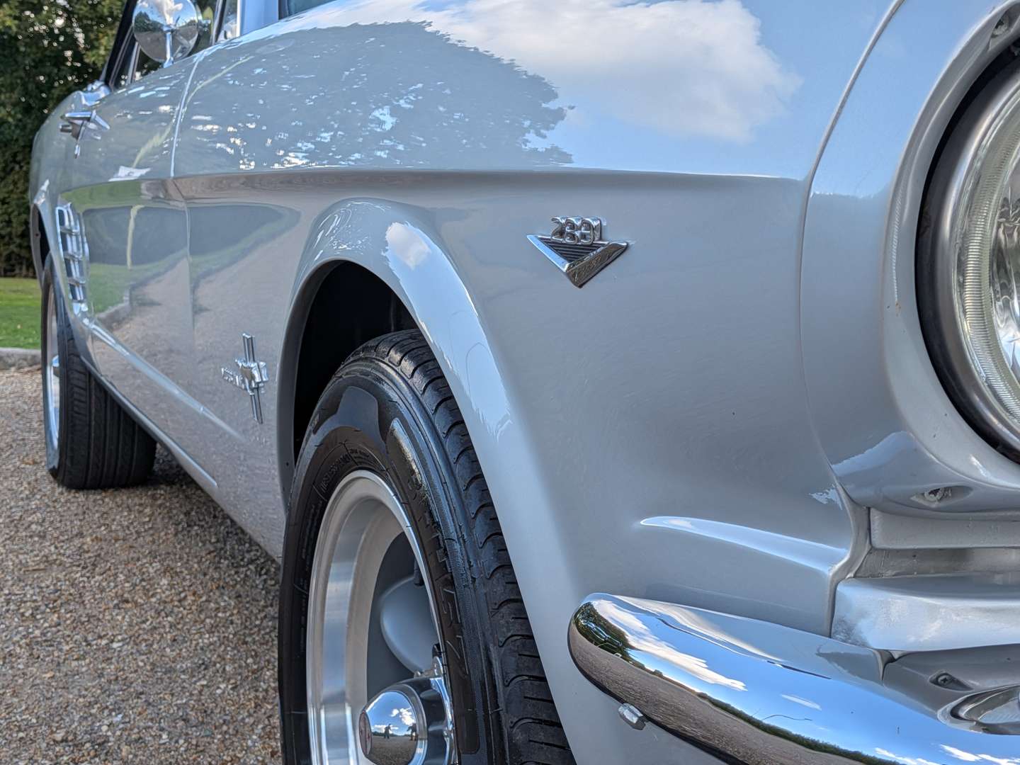 <p>1966 FORD MUSTANG CONVERTIBLE AUTO LHD</p>
