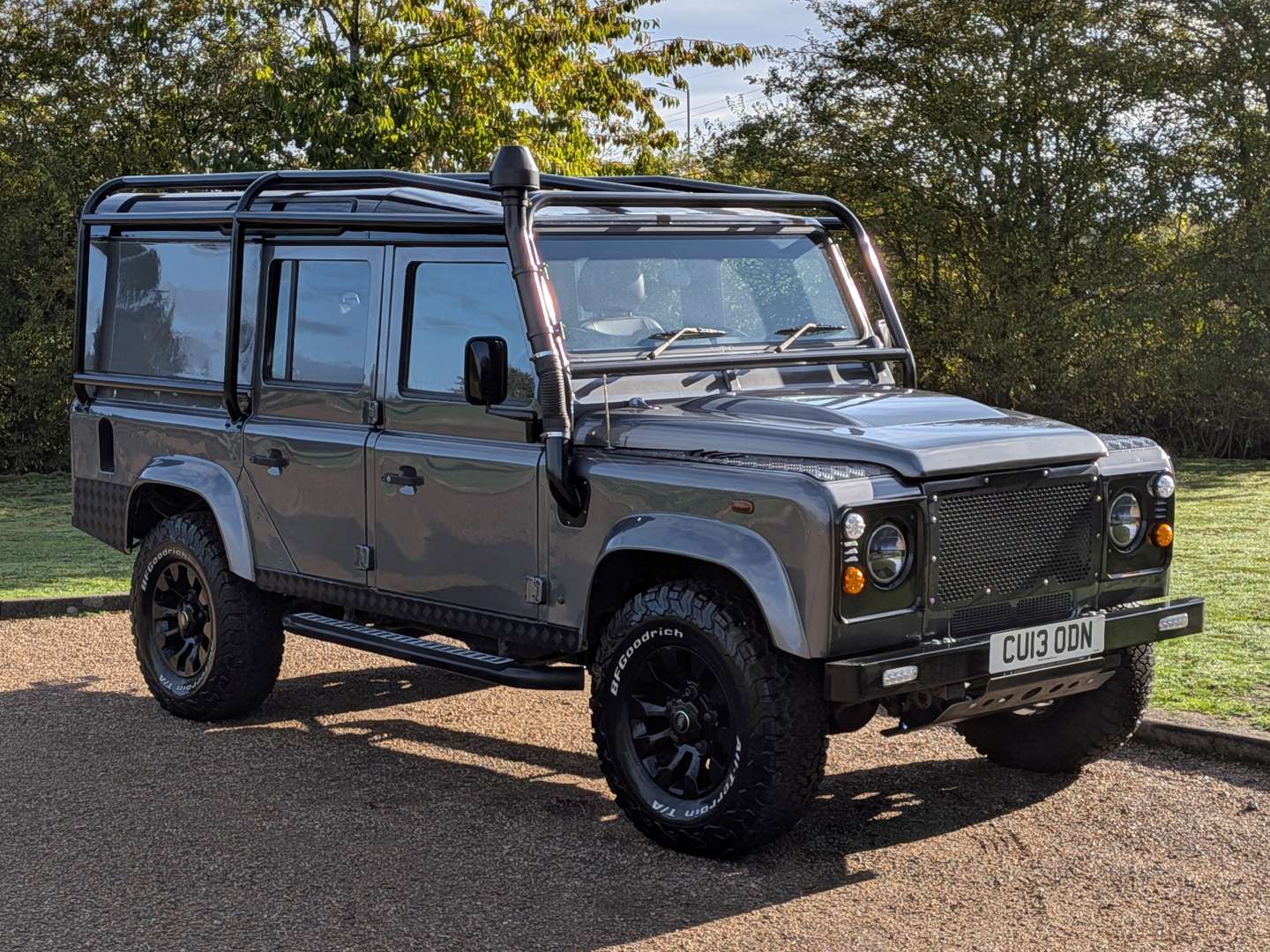 <p>2013 LAND ROVER DEFENDER 110 STATIONWAGON</p>
