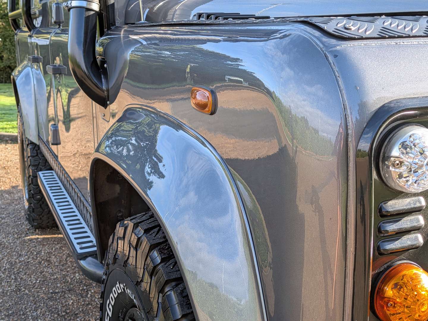<p>2013 LAND ROVER DEFENDER 110 STATIONWAGON</p>