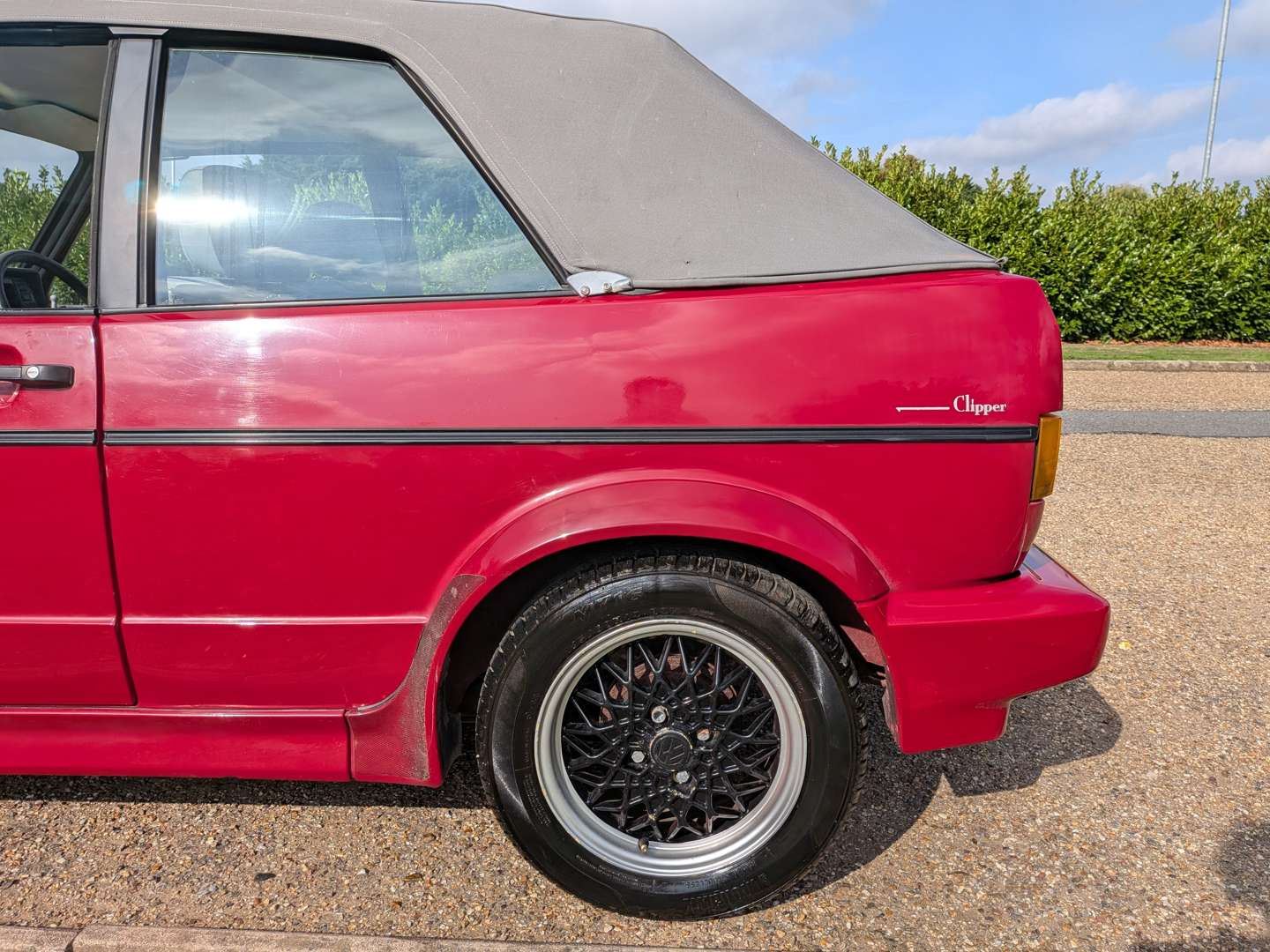 <p>1993 VW GOLF CLIPPER CABRIO</p>