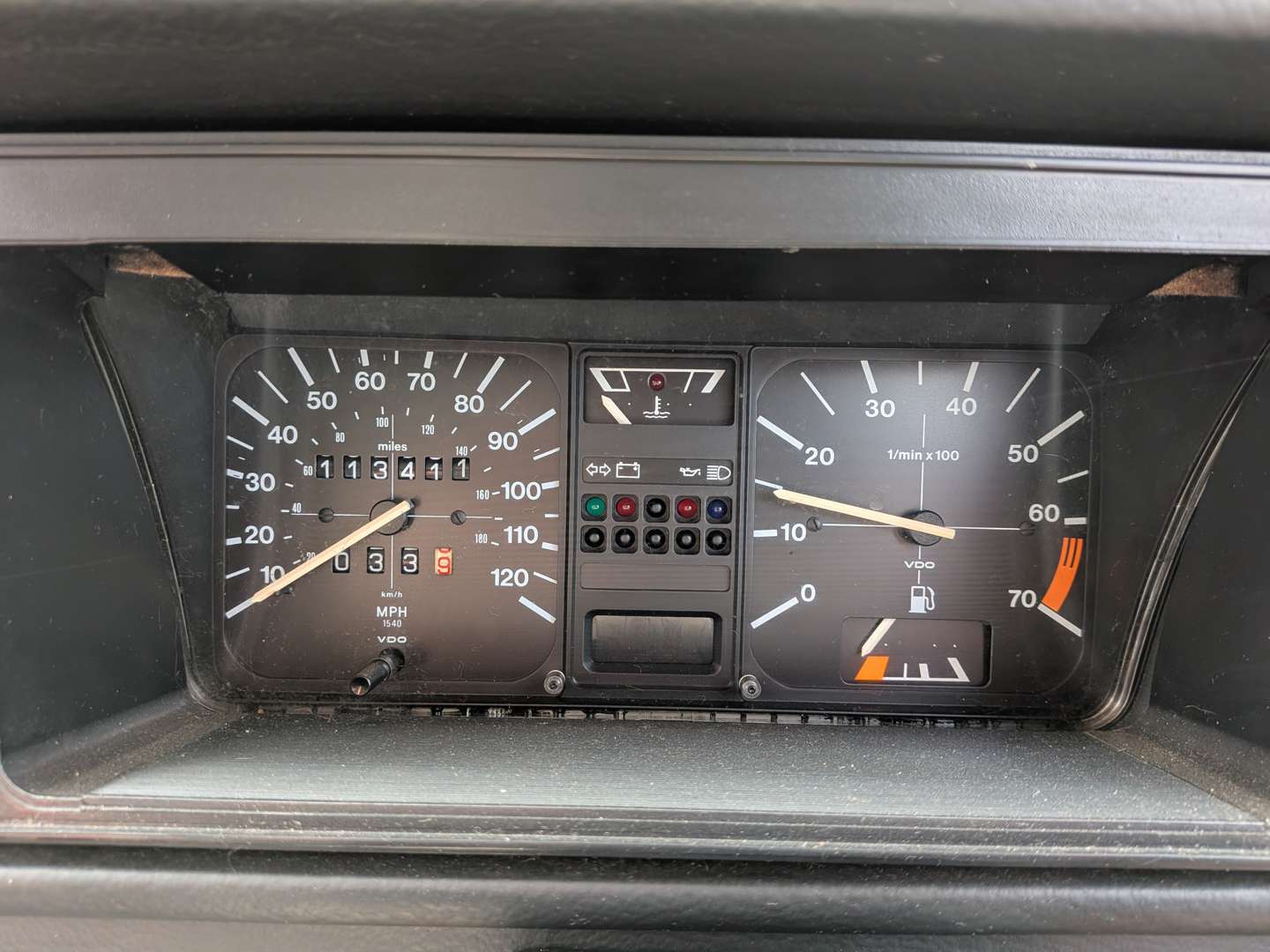 <p>1993 VW GOLF CLIPPER CABRIO</p>