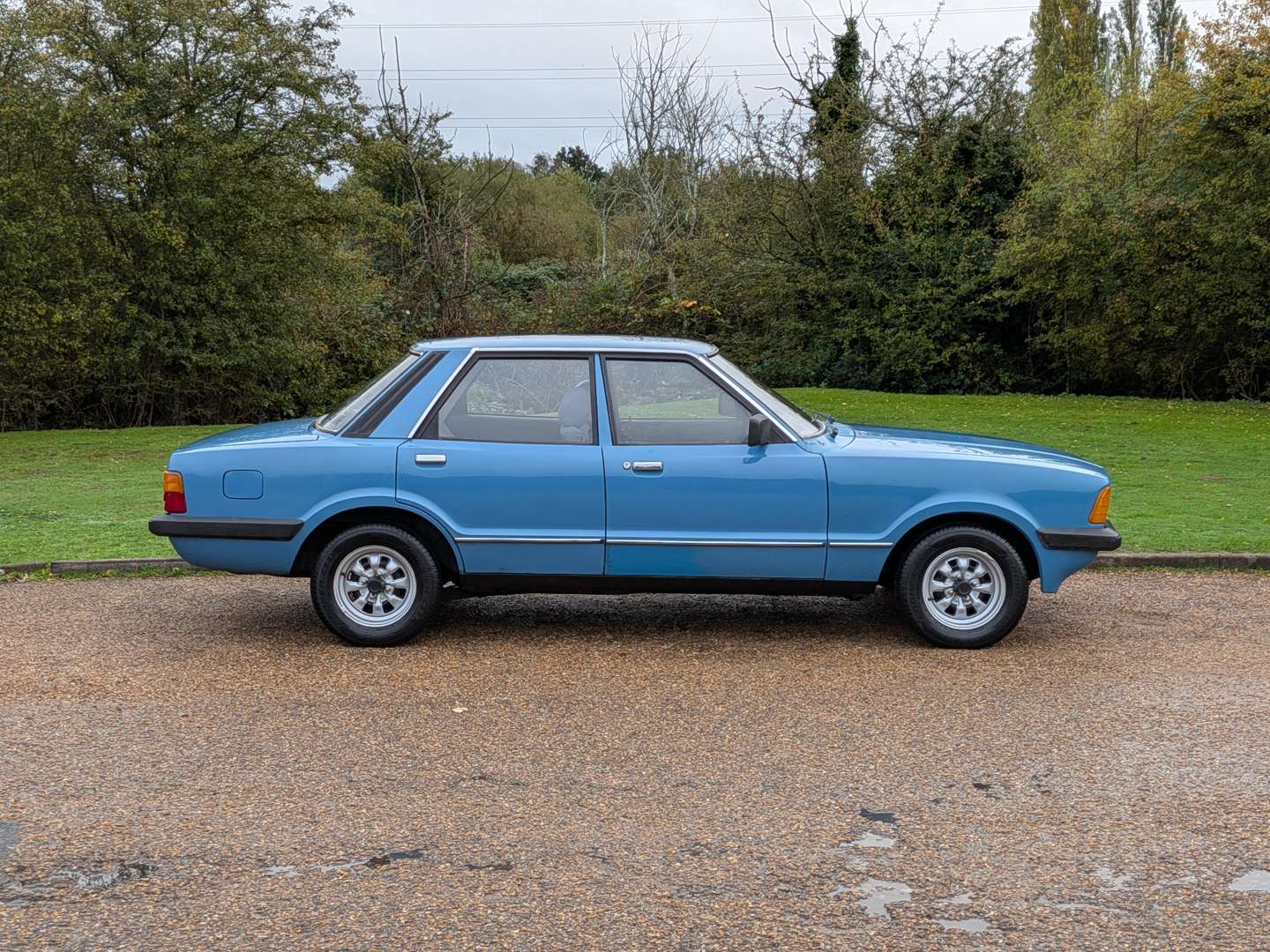 <p>1981 FORD CORTINA L</p>