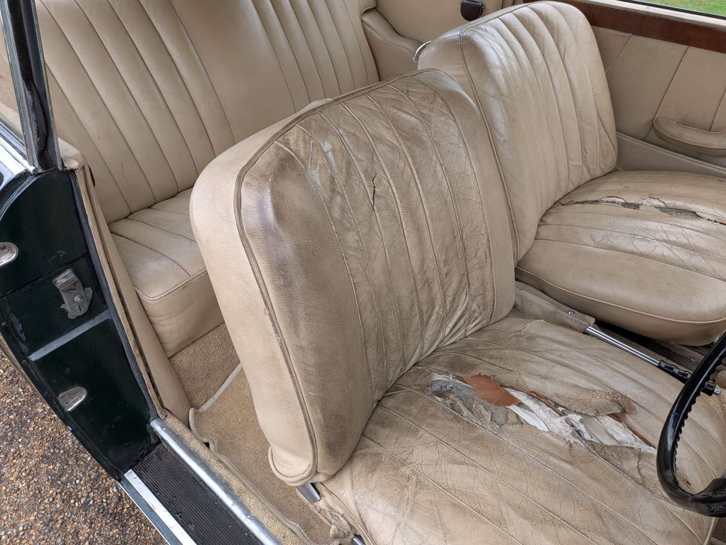 <p>1962 ALVIS TD21 SERIES II</p>