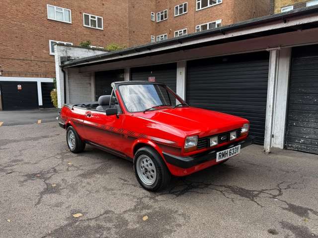 <p>1982 FORD FIESTA L MK1 CRAYFORD CONVERTIBLE</p>