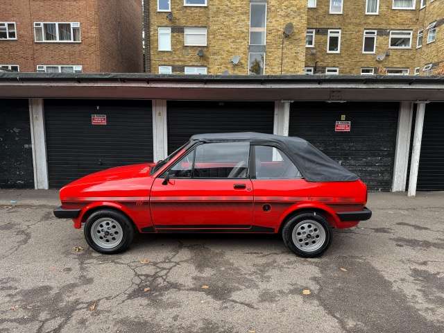 <p>1982 FORD FIESTA L MK1 CRAYFORD CONVERTIBLE</p>