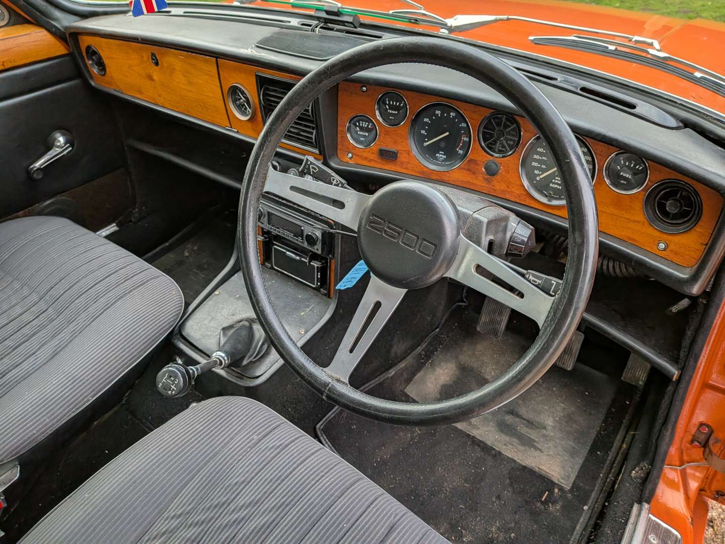 <p>1972 TRIUMPH 2500TC</p>
