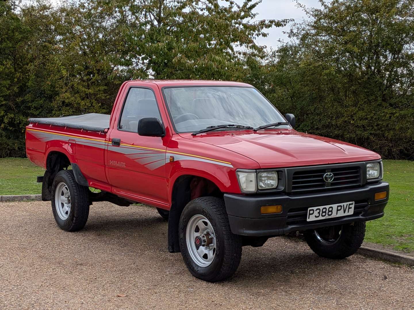 <p>1997 TOYOTA HI-LUX 4X4 DIESEL</p>