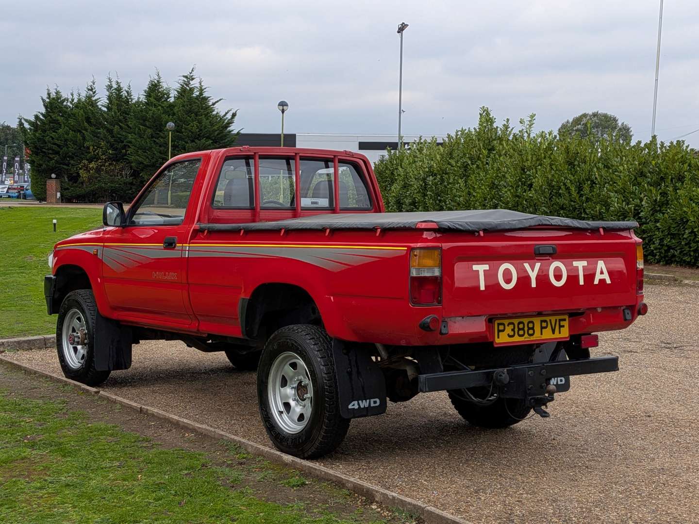 <p>1997 TOYOTA HI-LUX 4X4 DIESEL</p>