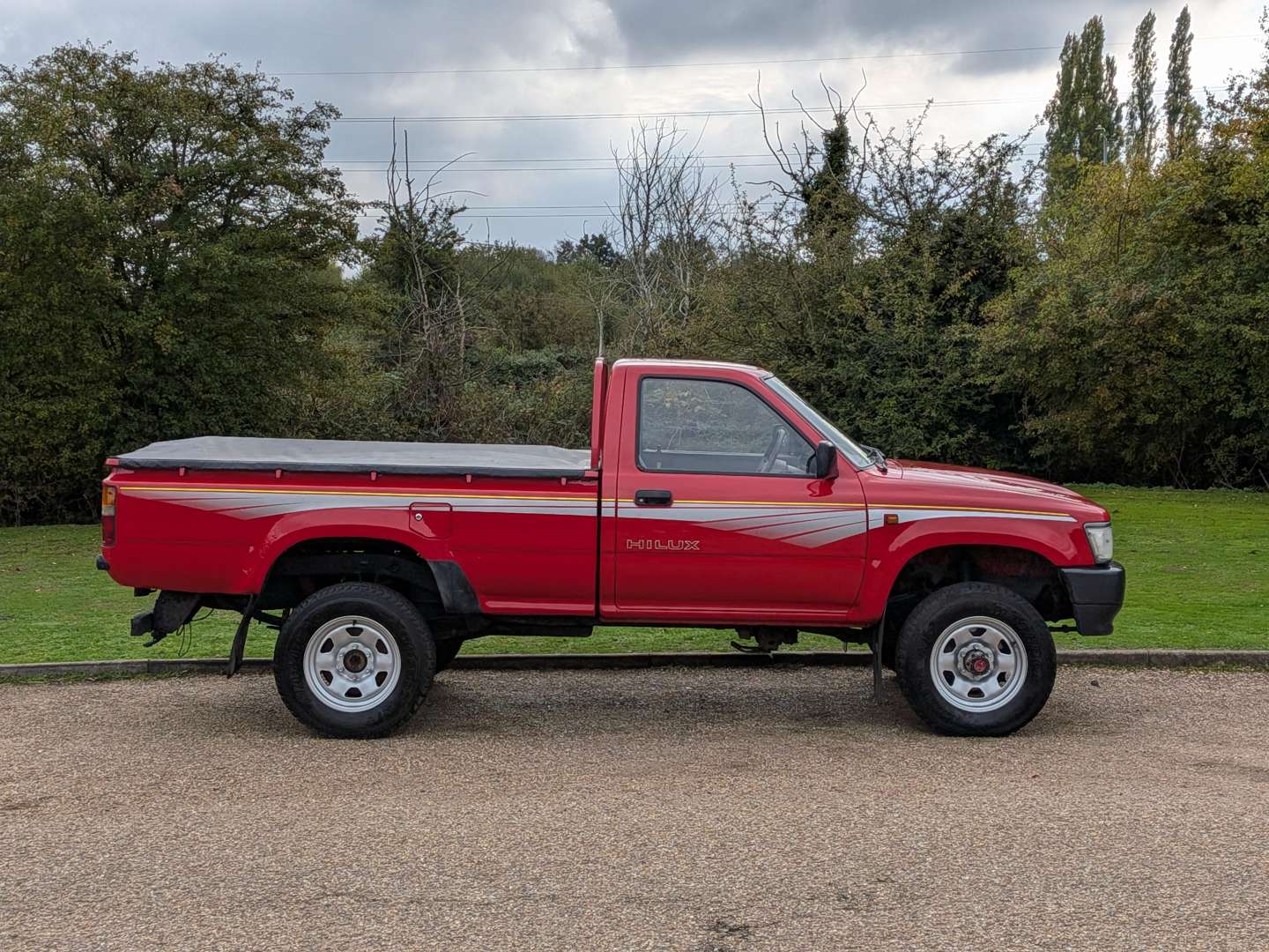 <p>1997 TOYOTA HI-LUX 4X4 DIESEL</p>